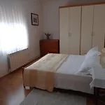 Apartment Anica *