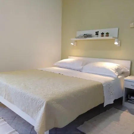 Apartment Anica *