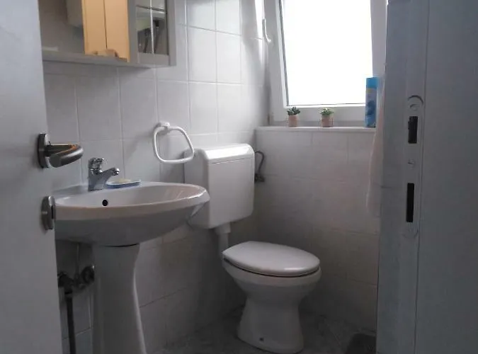 Anica Apartment *